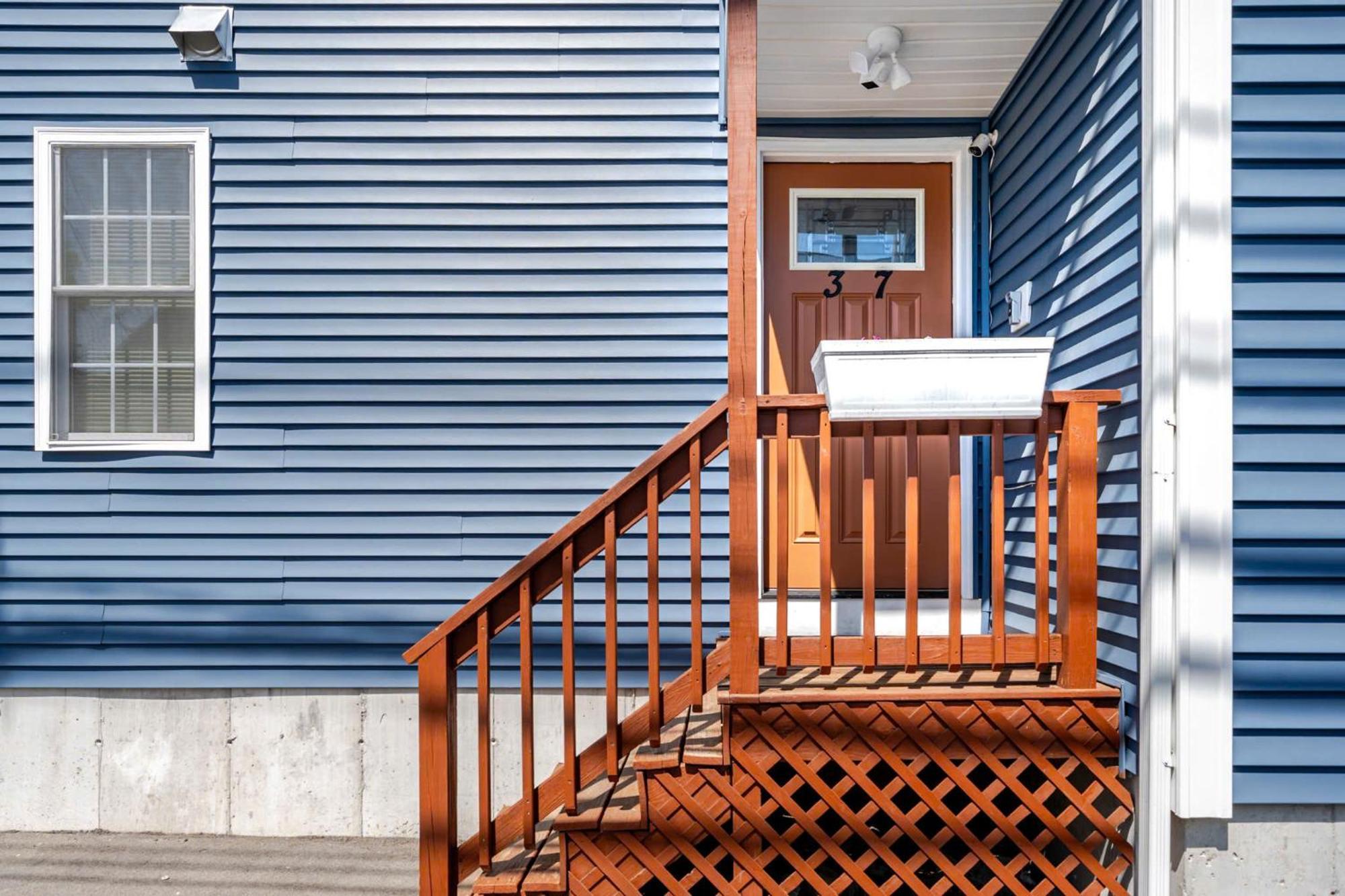 Апартаменти 37 - 3Br Quincy - Cozy Townhouse Near Blue Hills Екстер'єр фото