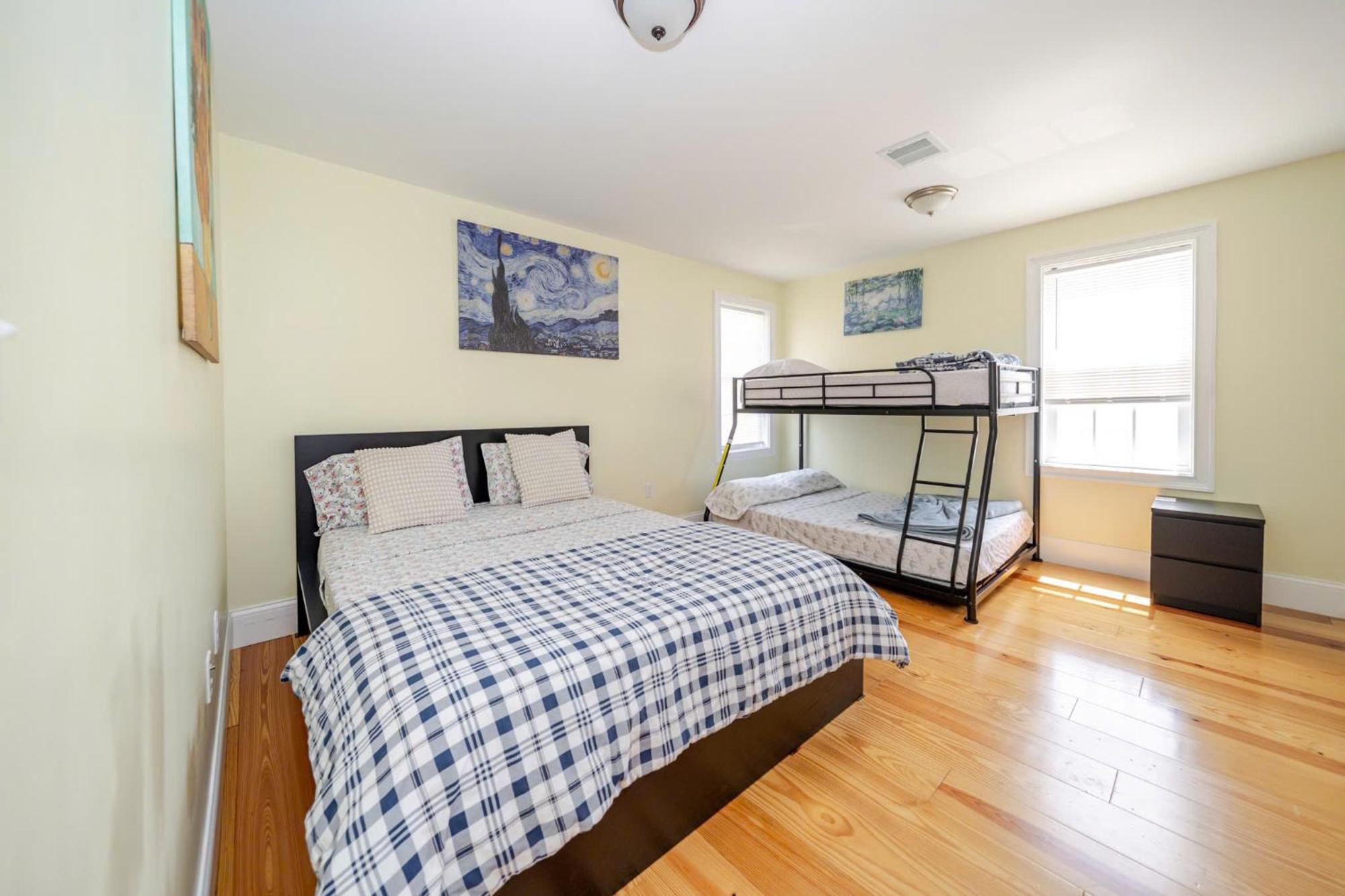 Апартаменти 37 - 3Br Quincy - Cozy Townhouse Near Blue Hills Екстер'єр фото