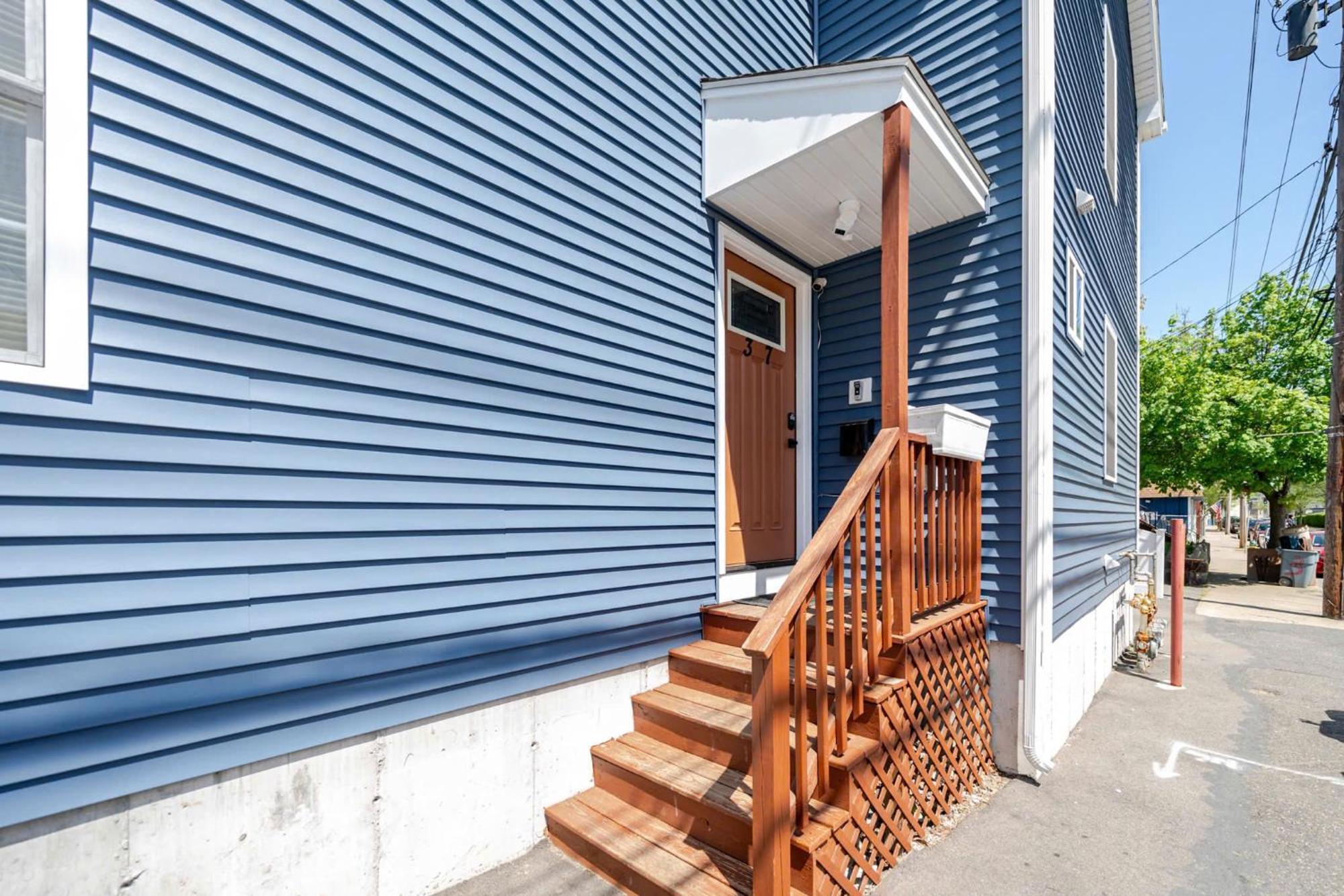 Апартаменти 37 - 3Br Quincy - Cozy Townhouse Near Blue Hills Екстер'єр фото