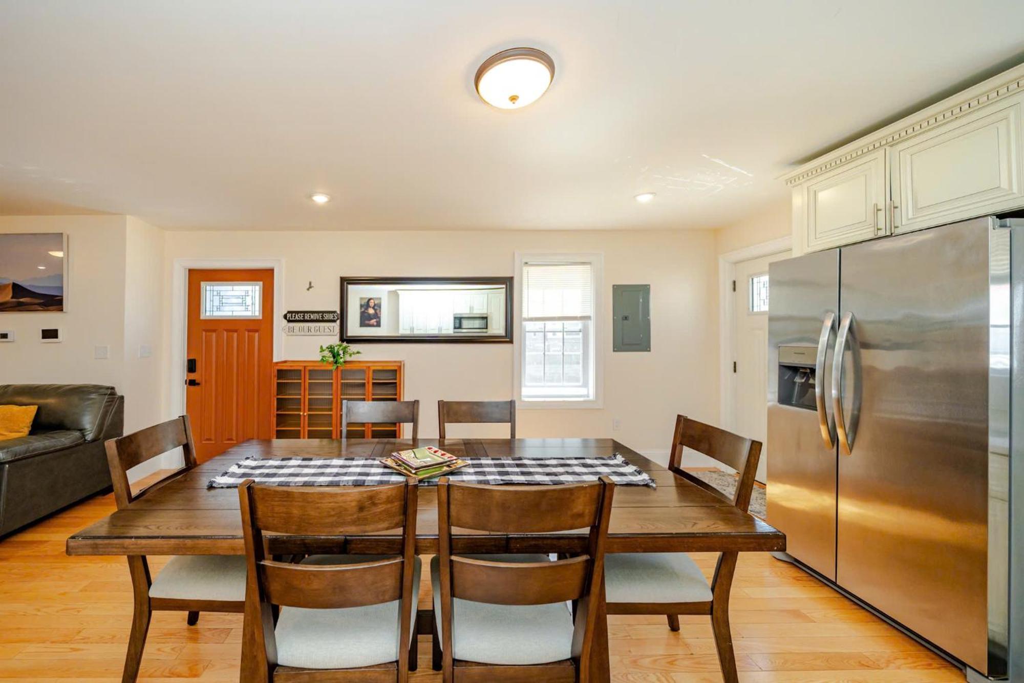 Апартаменти 37 - 3Br Quincy - Cozy Townhouse Near Blue Hills Екстер'єр фото