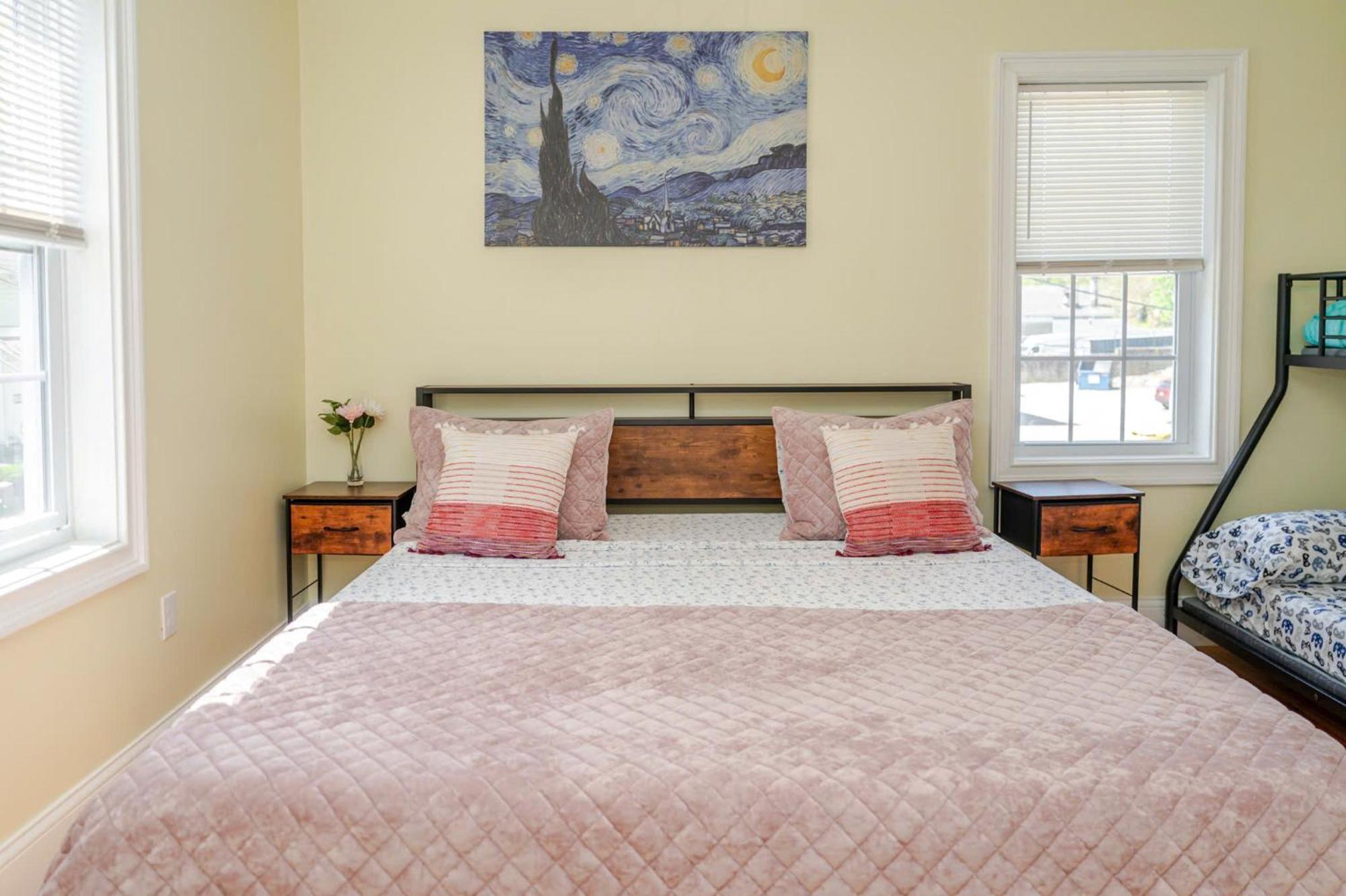 Апартаменти 37 - 3Br Quincy - Cozy Townhouse Near Blue Hills Екстер'єр фото